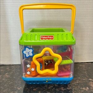 Fisher-Price 2003 Peek-A-Blocks Green and Blue Shape Sorter